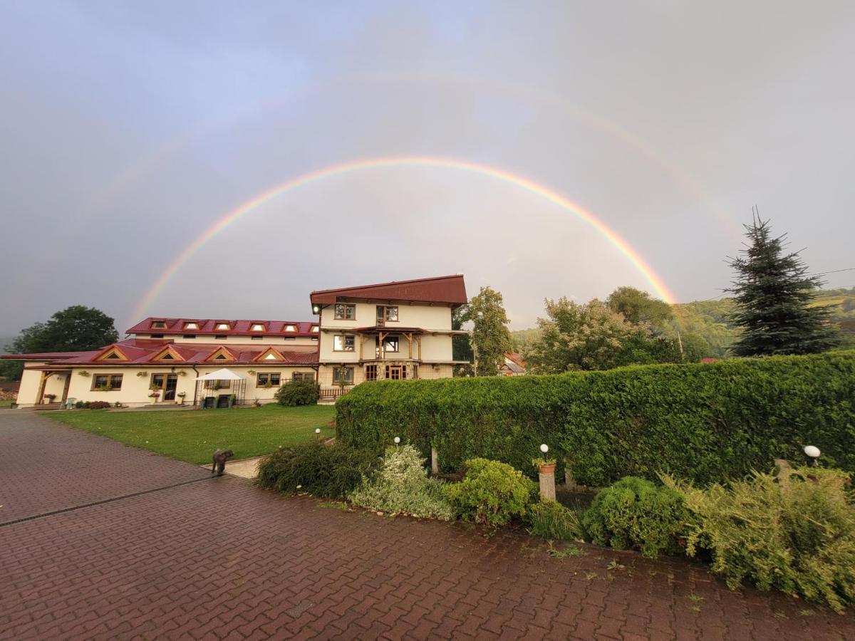 Hotel Daglezja à Przyborow  Extérieur photo