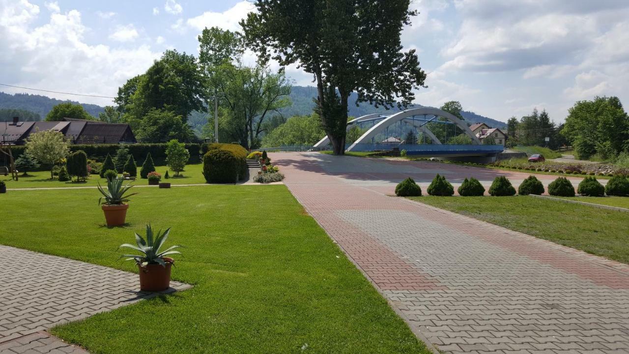 Hotel Daglezja à Przyborow  Extérieur photo